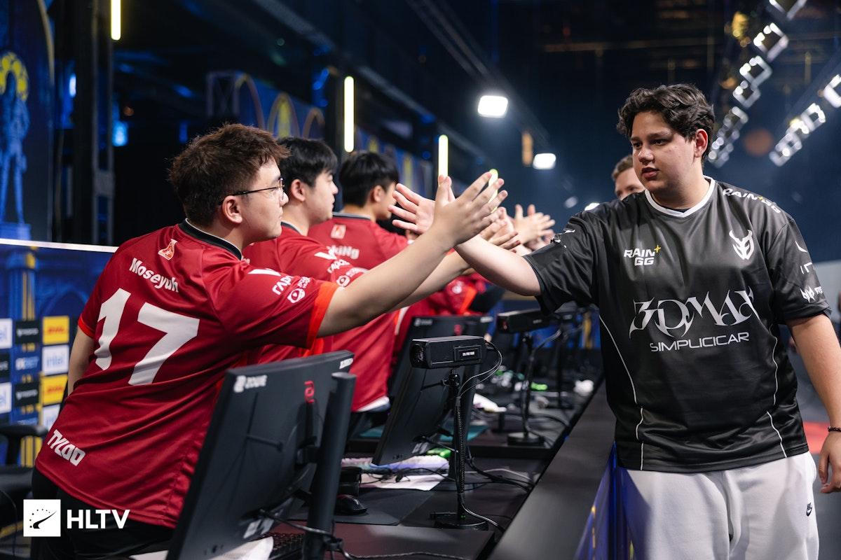 个人技术仍, Jee, 首先